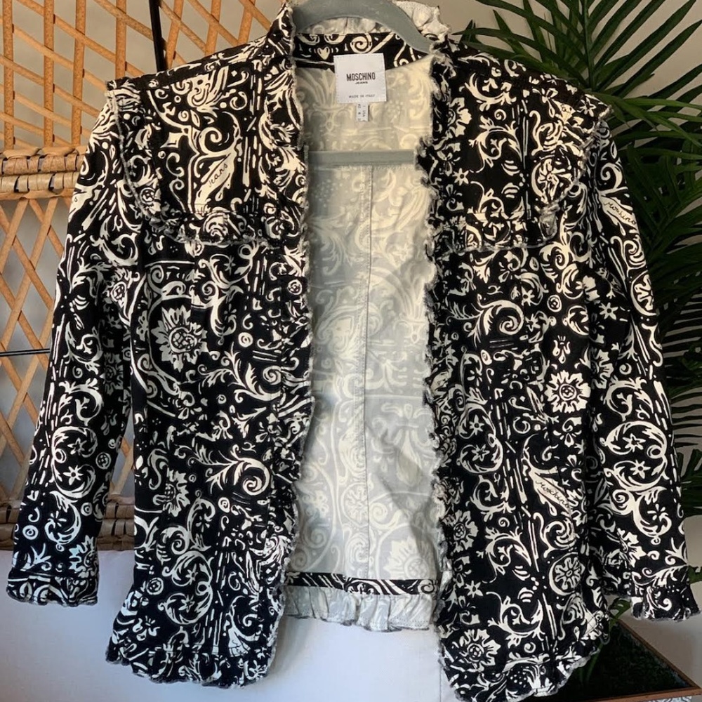 VINTAGE MOSCHINO JACKET MADE IN ITALY